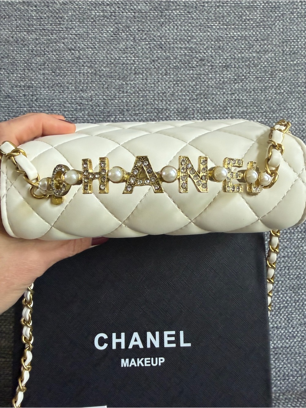 CHANEL MAKEUP Cream Quilted Mini Flap Bag with Gold Hardware - Picture 4 of 12
